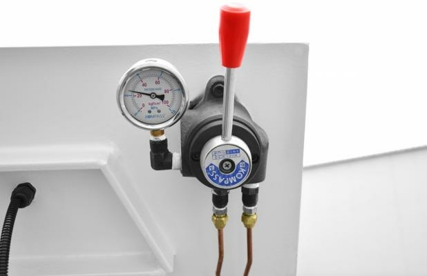 Автоматический ленточнопильный станок Cormak H-400 HA