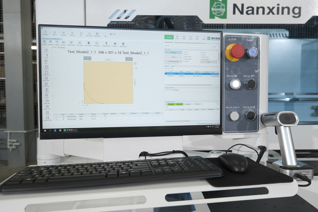 Сверлильно-присадочный центр с ЧПУ Nanxing ND612DT