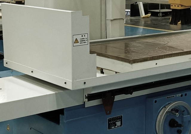 Плоскошлифовальный станок UNIVEQ USG 40100H