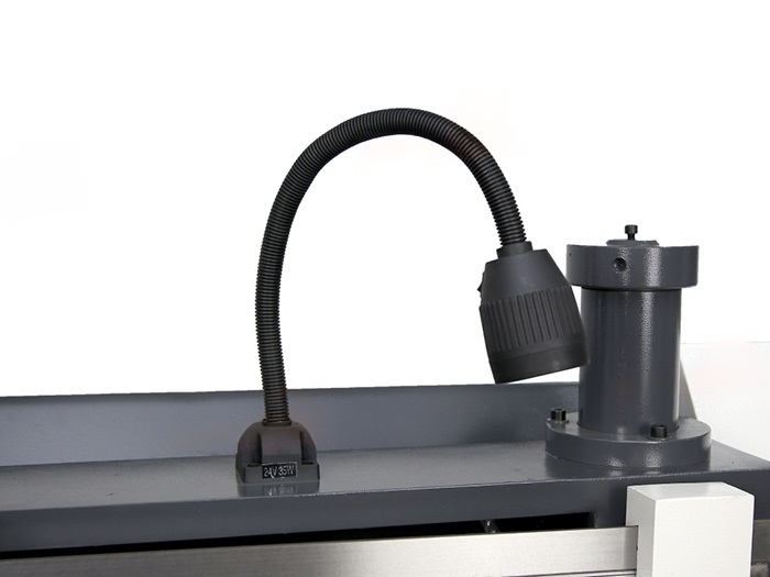 Полуавтоматический двухстоечный ленточнопильный станок G4230Z с поворотной рамой