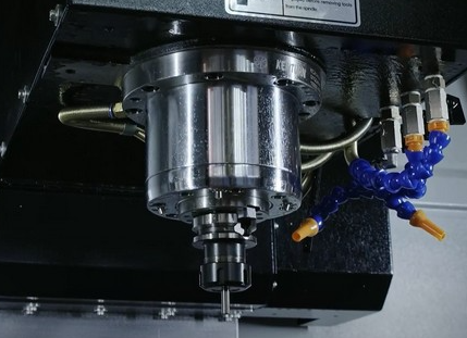 Вертикальный обрабатывающий центр с ЧПУ MetalTec TOPMILL 1000