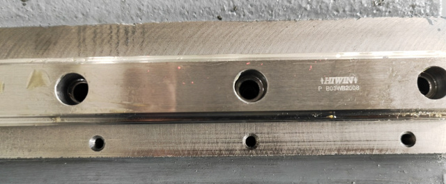 Проволочно-вырезной электроэрозионный станок Kingred KD1000ZL