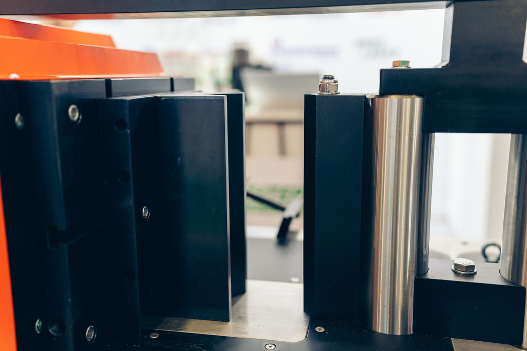 Гидравлический горизонтальный пресс NEDMACH N-HP 40