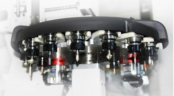 Обрабатывающий центр с ЧПУ KDT KN-6410C