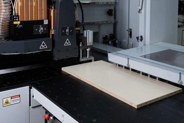 Сверлильно-присадочный центр с ЧПУ KDT KD-868E