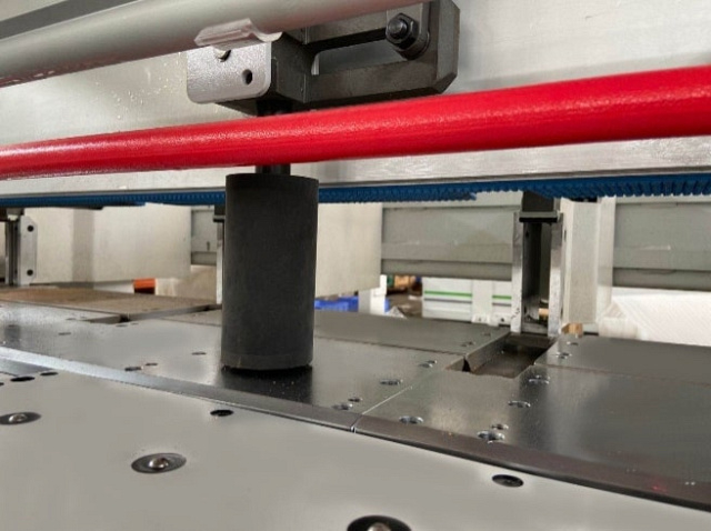 Форматно-раскроечный центр с ЧПУ Filato с задней загрузкой HP 330L