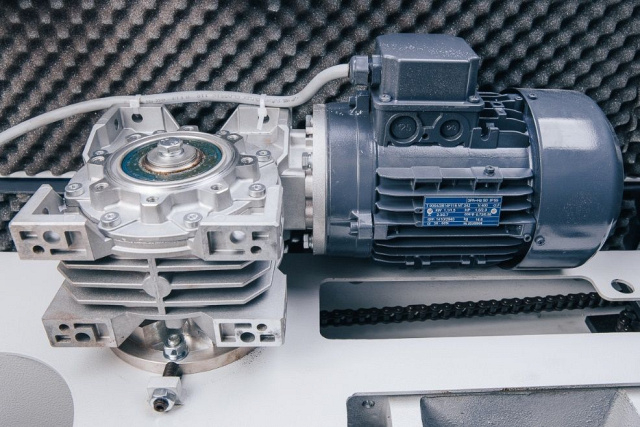 Четырехсторонний продольно-фрезерный станок OSTERMANN 180S