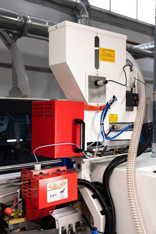 Двухсторонний кромкооблицовочный станок Nanxing NB7HS2P-PC