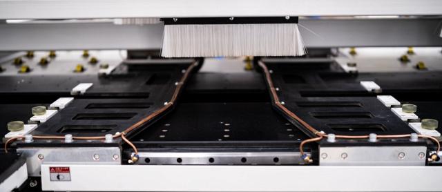 Автоматический сверлильно-присадочный центр с ЧПУ Beaver SWIFT MEGA 4HE