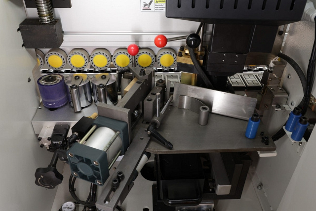 Автоматический кромкооблицовочный станок Filato OPTIMA 385 QLP