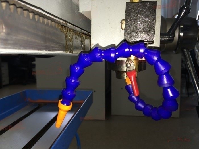 Радиально-сверлильный станок DM 20