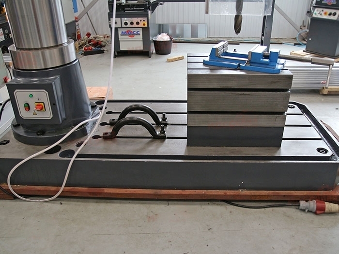 Радиально-сверлильный станок FR 5016