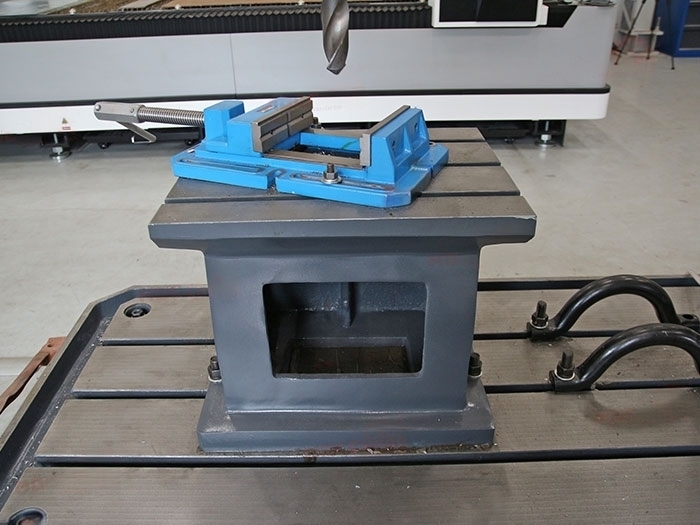 Радиально-сверлильный станок FR 5016