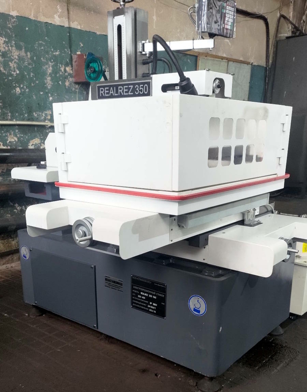 Электроэрозионный вырезной станок Realrez 350 + многопроходный контроллер