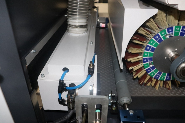 Рельефно-шлифовальные станки EcoWood EXCELLENT 1000 T6B, 1300T6B