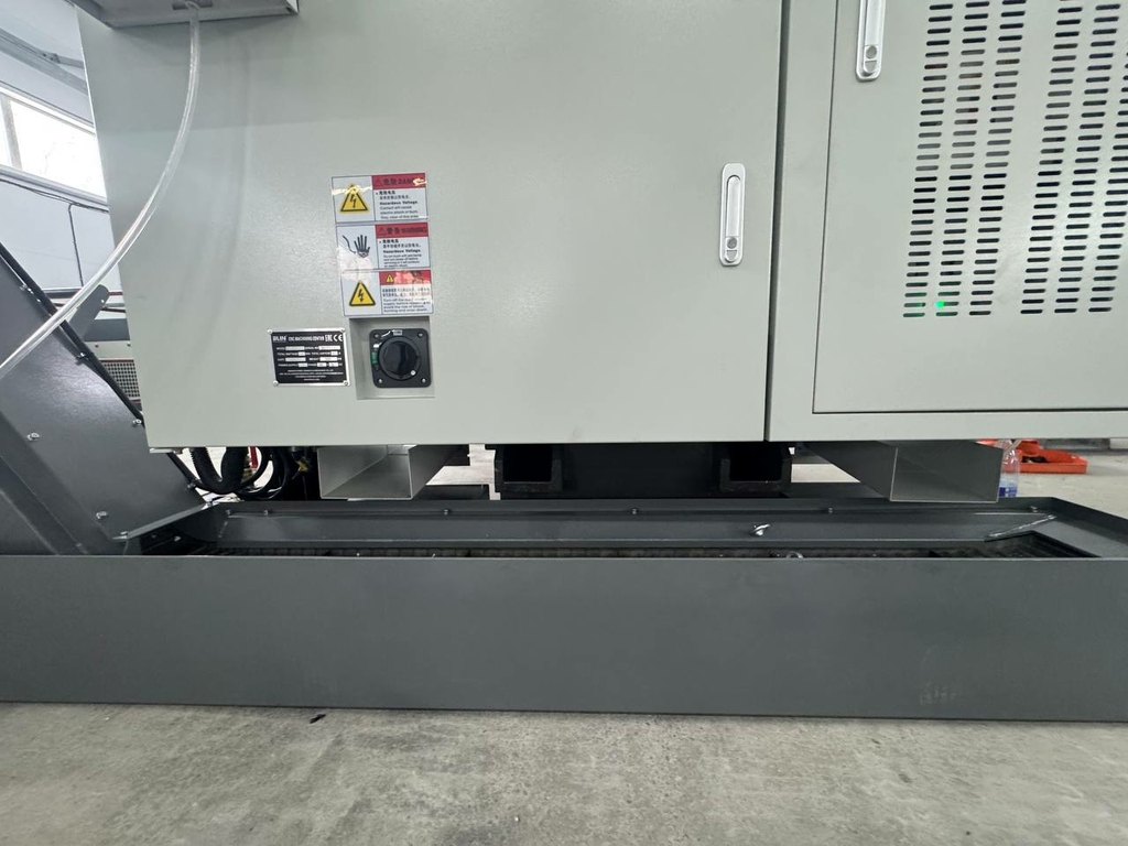 Фрезерный обрабатывающий центр NINGBO BLIN MACHINERY BL-V4 PLUS