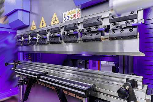 Листогибочный пресс MetalTec HBС 110/2500 4+1 ЧПУ ESA630