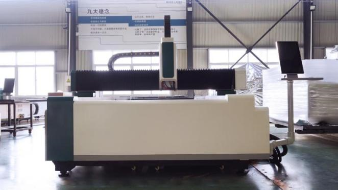 Станок лазерной резки металла OREE LASER EH3015 3000W Raycus