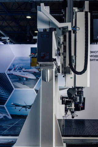 Пятиосевой обрабатывающий центр с ЧПУ QUADRO SPRINT X5