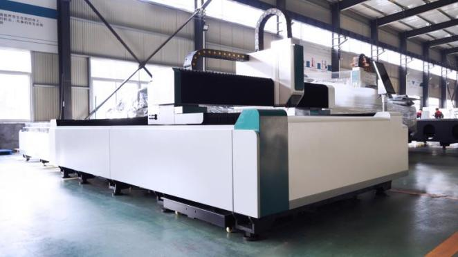 Станок лазерной резки металла OREE LASER EH3015 3000W Raycus