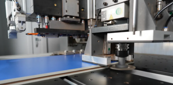 Сверлильно-присадочный центр с ЧПУ KDT KD-612KHSZ