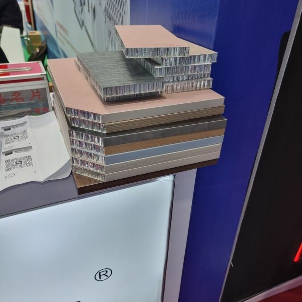 Линия прессования на базе проходного гидравлического горячего пресса Shanxi Quilin Machinery BY 624X9/18