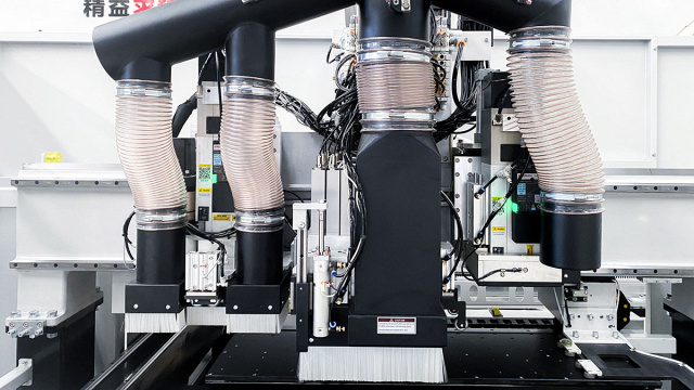 Сверлильно-присадочный центр с ЧПУ Beaver SWIFT Turbo PRO 1200-2HGA