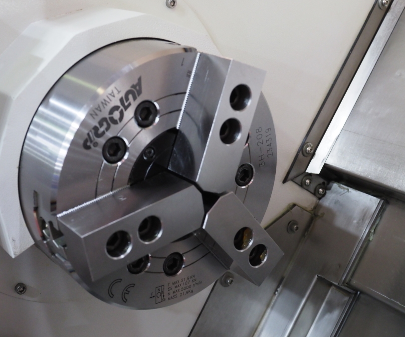 Горизонтальные токарные станки MetalCraft TCK56-1000 c ЧПУ Fanuc с датчиком привязки инструмента Renishaw HPMA (TCK56-1000.F11/15.A2-8.12T.254T.R)