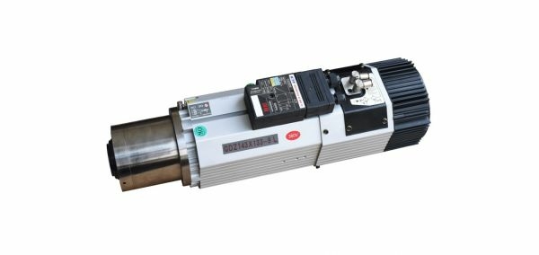 Обрабатывающий центр с ЧПУ KDT KN-3710E