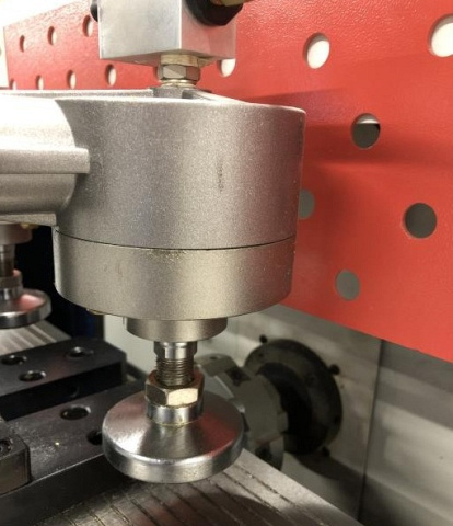 Шипорезный станок c ЧПУ для овального шипа QUADRO YRT-100 CNC