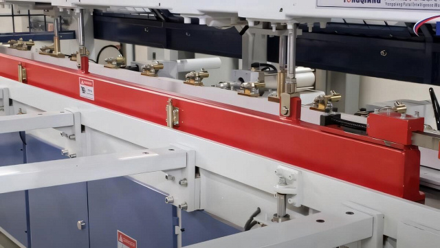 Автоматические прессы для сращивания по длине Beaver 6000А/160