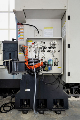 Портальные фрезерные центры SPITZEN SMG-16