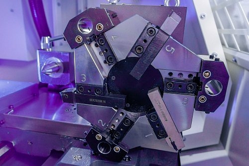 Токарный станок c ЧПУ с прямой станиной MetalTec NEXT 36x750 Pro