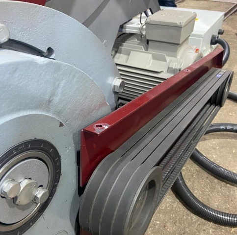 Измельчитель шредерного типа EcoWood S-700