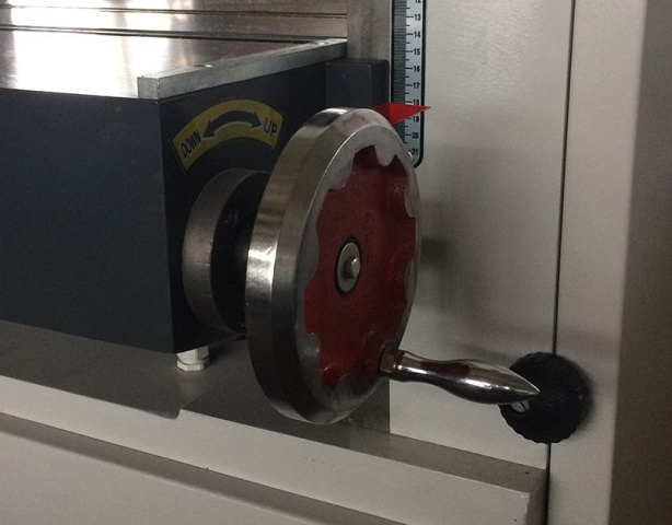 Рейсмусовый станок с электроподъемом стола EcoWood МВ 106М