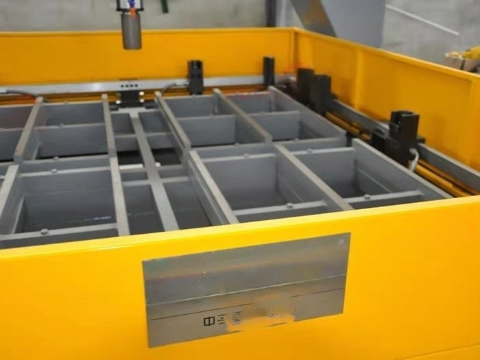 Сверлильный станок PLD2016 с ЧПУ