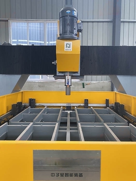 Сверлильный станок PLD2016 с ЧПУ