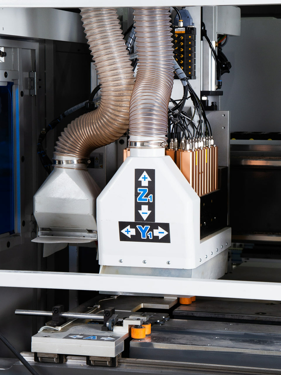 Сверлильно-присадочный центр с ЧПУ JIYU CD-612B