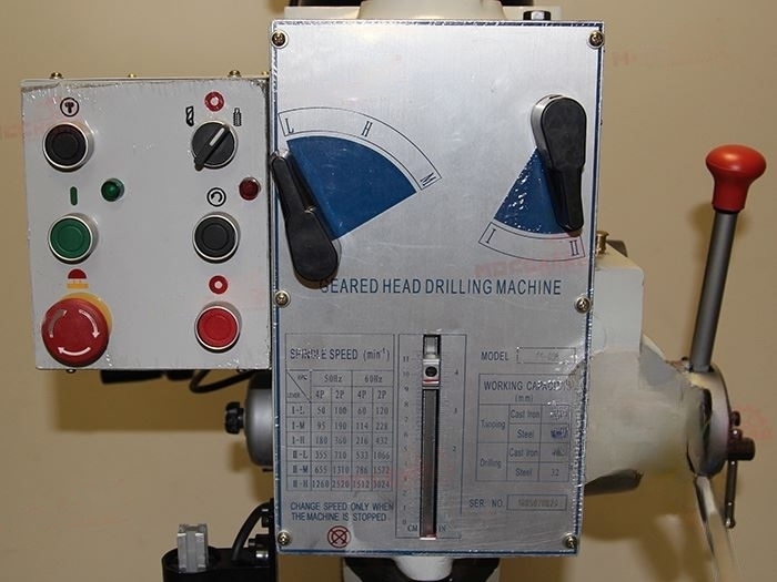 Настольный сверлильный станок ZS-40B с автоподачей