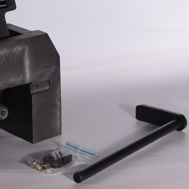 Тиски Proma SVT-100/80 (для кругляка)