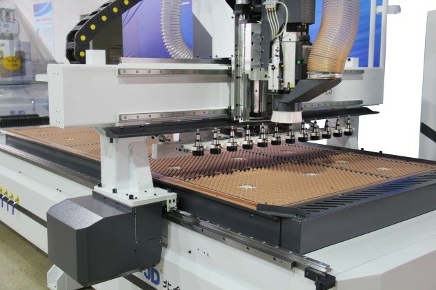 Фрезерный станок с ЧПУ BJD-Z5 2030