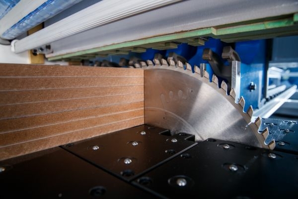 Форматно-раскроечный центр KDT KS-828C