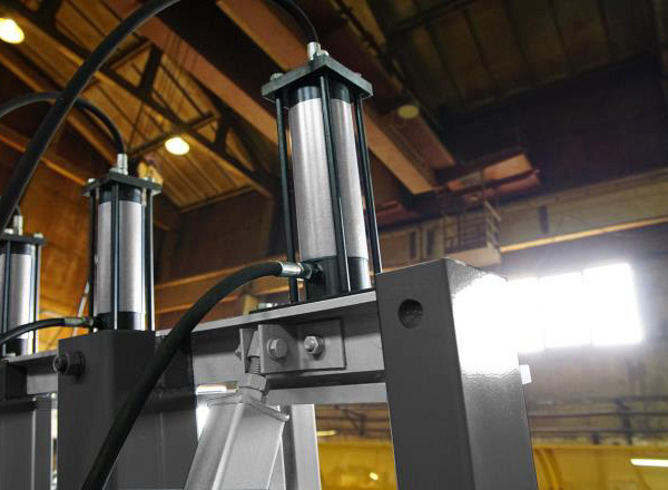 Пресс гидравлический для бруса IRONMAC Press 200/4 HM