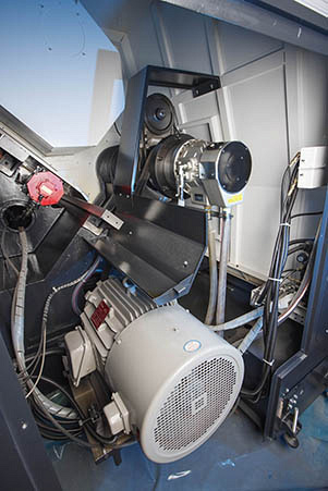 Токарный станок с наклонной станиной KTL60/1000 (NL504SC)