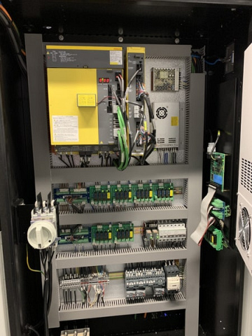 Токарный станок с наклонной станиной с ЧПУ SPECTR TL-200