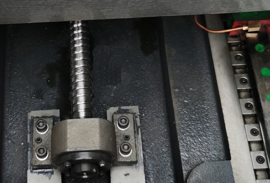 Вертикальный обрабатывающий центр с ЧПУ MetalTec TOPMILL 800S