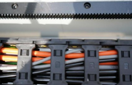 Торцевой сверлильно-присадочный станок с ЧПУ JIYU CS550-2D-3