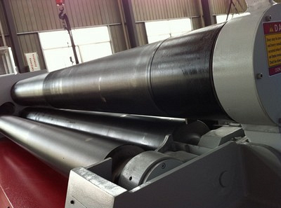 Трехвалковая электромеханическая машина IRONMAC MPR 6-1500