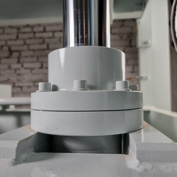 Гидравлический горячий пресс Shanxi Quilin Machinery BY214×8/10(3)