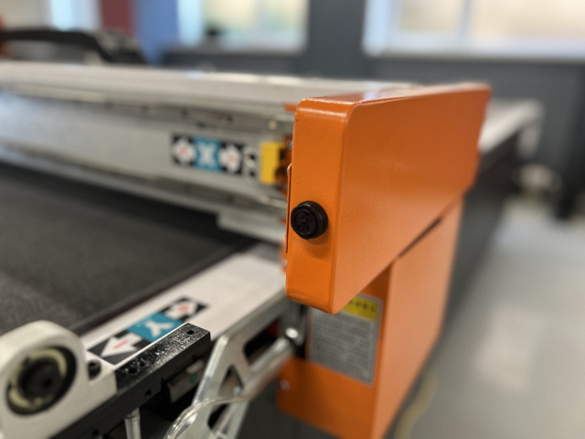 Многофункциональный планшетно-режущий плоттер Filato DIGICUT 1625 B